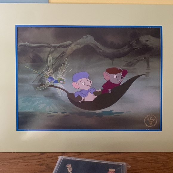 Disney’s The Rescuers- Exclusive Lithograph, Unopened VHS Tape and Pin Set - Picture 4 of 5